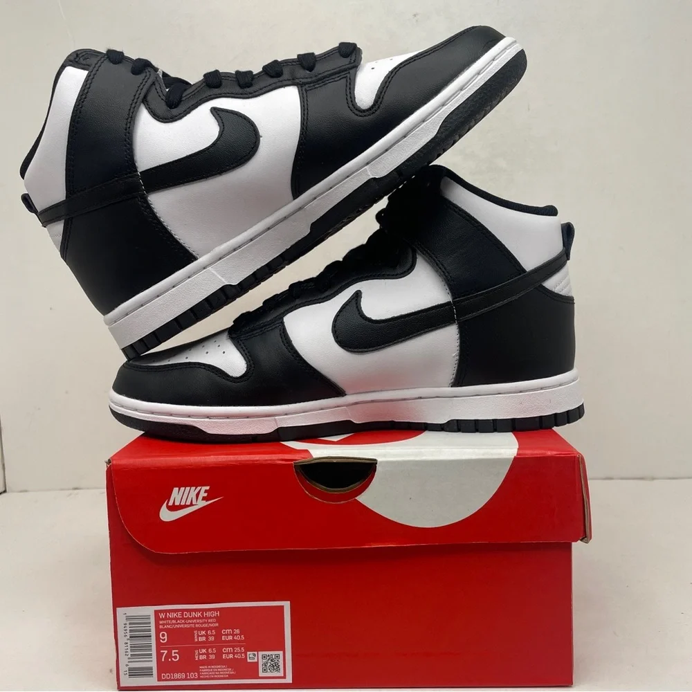 Nike Dunk High WMNS “Panda/Black White” 2023 - Picture 3 of 4